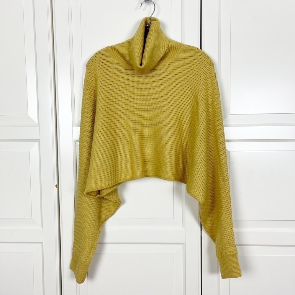 Wilfred Free Aritzia | Naomi Cropped 100% Merino Wool  Sweater Size Medium - Picture 3 of 7